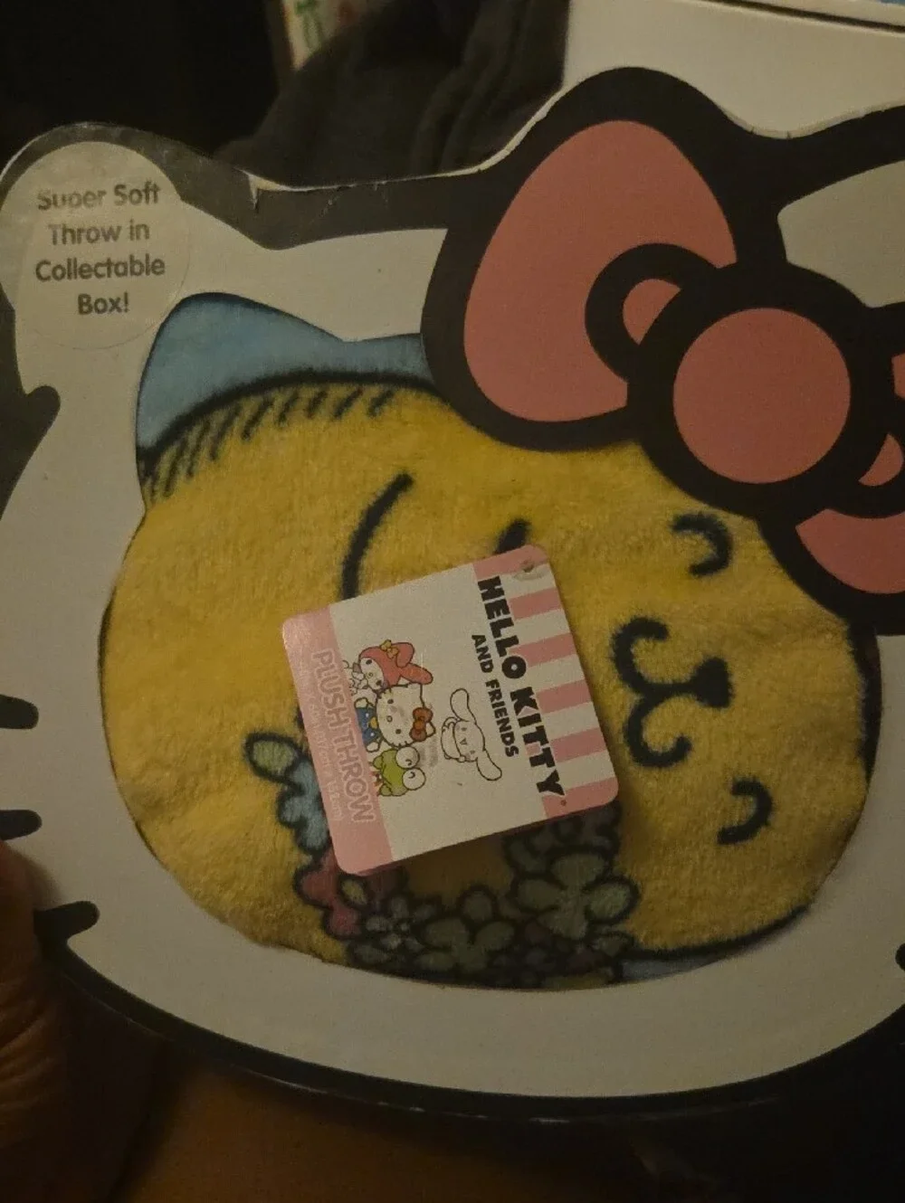 Hello Kitty yellow themed bright
